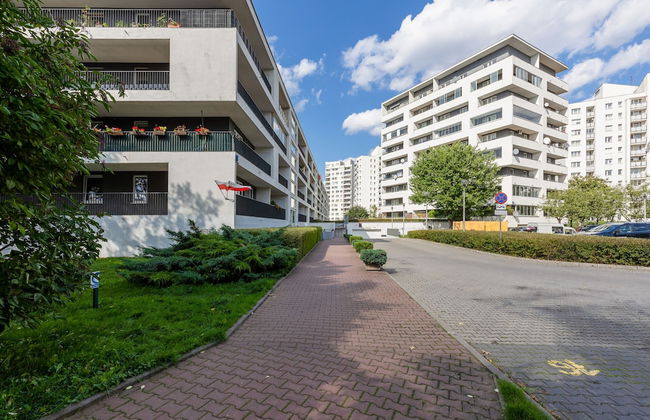 Spacious Targowek Apartment by Renters - Foto 46