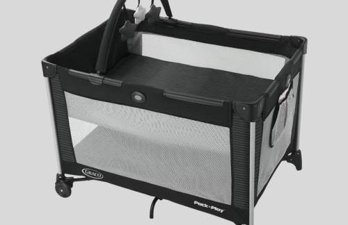 WOW!! Ultimate Pocono Retreat, Hot Tub, Game Room, Deck, Lakes, Skiing, Pools - Foto 25