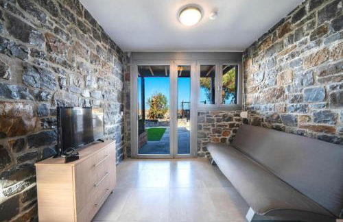 TerraZeus - Stone House Beachfront 1 - Foto 5