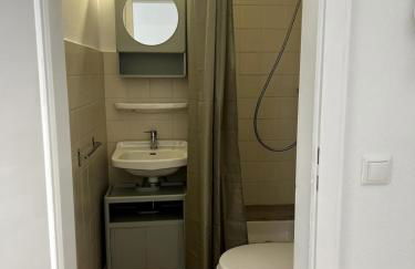 Kleine Wohnung mit Teeküche - Foto 6