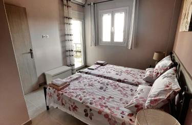 Marys Home Eretria - Photo 10