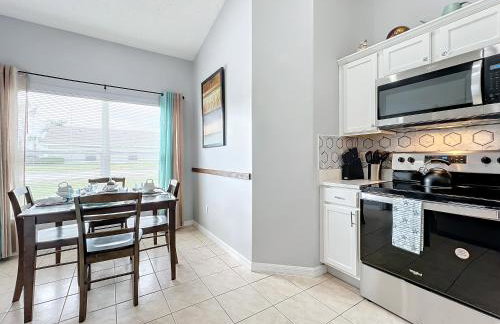 Beach Theme Vacation Pool Spa Home Mins to Disney - Foto 42