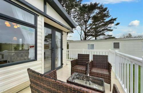 Pottsville Cabin - Short Walk to Praa Sands Beach - Foto 2