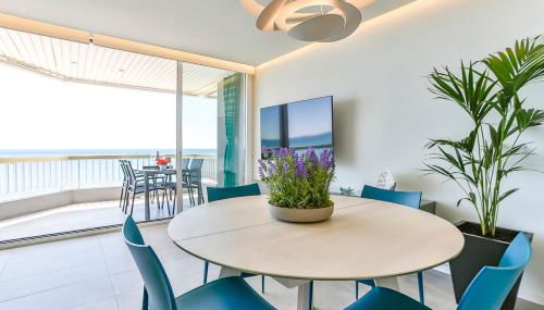 MAGNÍFICO APARTAMENTO - primera línea de mar - Photo 4