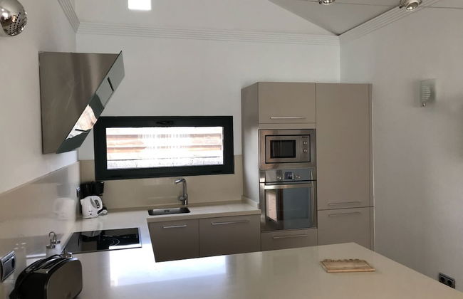 Camelot ​Holiday Homes by LIVVO - Foto 6