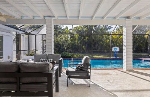 Tranquil Heirloom Hideaway Pool in South Miami - Foto 46