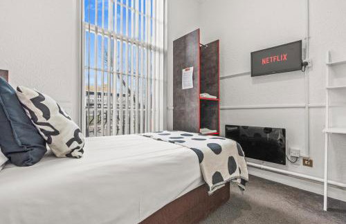 Private Studio in Dudley,Kitchen&Bathroom,Sleeps 1 - Photo 6