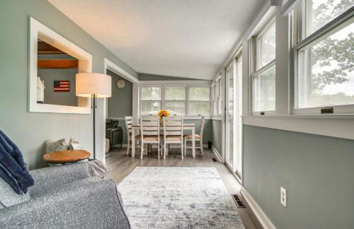 Swim and Fish On-Site! Waterfront Cape Cod Cottage - Foto 10