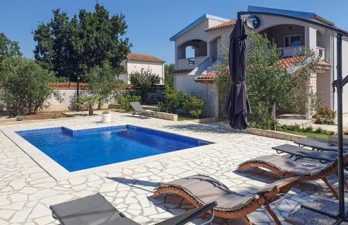 3 Bedroom Cozy Home In Sukosan - Foto 10