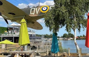 Muscovy Lodge with Hot Tub at Tattershall Lakes Country Park - Foto 35