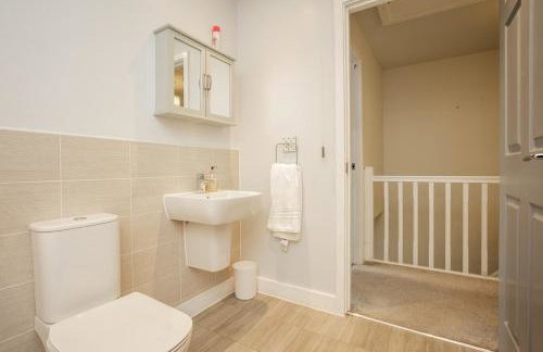 Modern - 3 Bedroom House in Nottingham - Foto 12