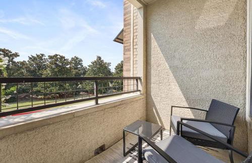 Luxury & Vibrant stay in Frisco with pool & gym - Foto 8