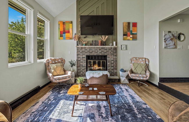 Strawberry Shores by Avantstay Lakefront Private Beach - Photo 8