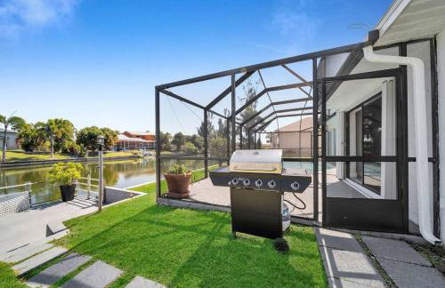 Relax & Play! 3BR Pool Home in Cape Coral - Pet-Friendly with Game Room - Foto 22