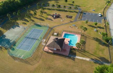 Private Paradise! Stunning south-facing pool home - Foto 12