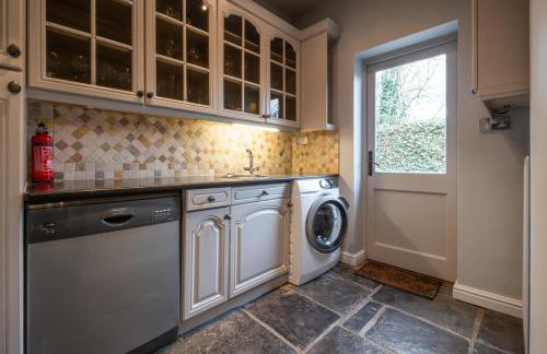 5BDR Luxe Villa By Torr Property Group Short Lets & Serviced Accommodation With Free Parking & River View Stratford-Upon-Avon - Foto 79