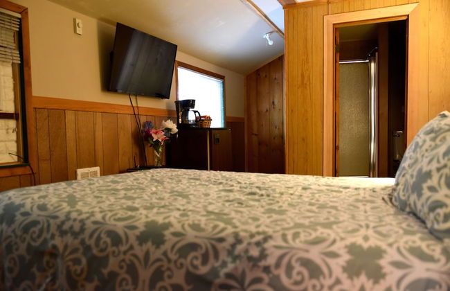 Gateway Inn - Photo 22