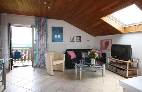 Ferienhaus und Ferienwohnungen Holzapfel Geiersthal - Foto 9