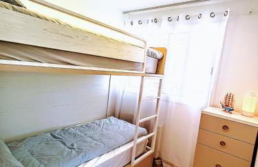 Family Suite with Terrace Garden - Photo 15