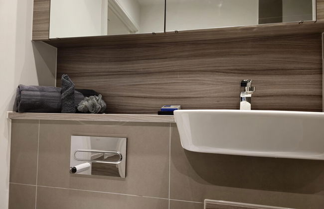 Luxurious 2-bed Haven in the Heart of Barking - Foto 24