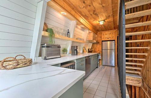 Wilmington Chalet with Hot Tub Less Than 8 Mi to Mount Snow! - Foto 10