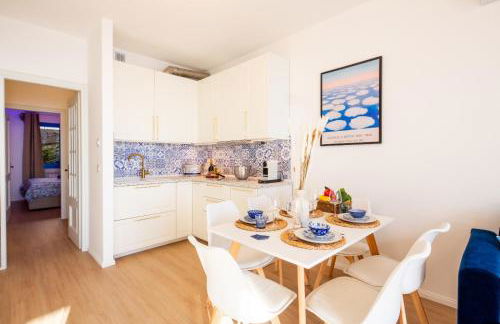 Infinity Blue - Sunny Apartment With The View - Photo 12