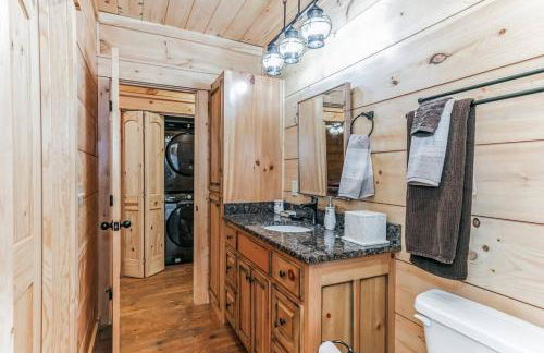 Brand New 2BR2BA Cabin Cherry Log Big Hot Tub Views - Foto 19