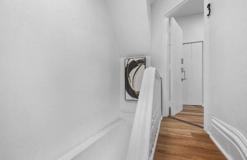 Central Lawrenceville 3 Spacious and Modern Two Bedroom Apartment with Free Street Parking - Foto 21