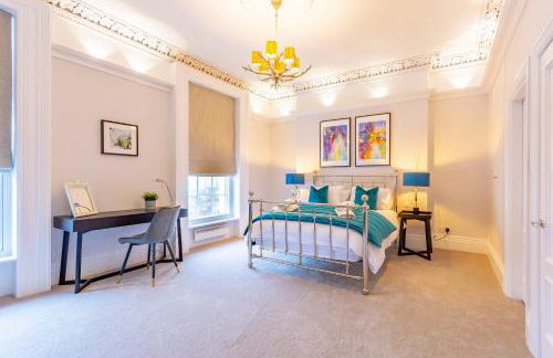 Luxury Spacious Flat For 4 Guests & Free Parking - Photo 9