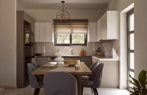 Solis Ortus Villa, a Sublime Sanctuary with Pool, By ThinkVilla - Foto 26