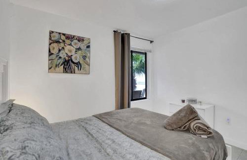 Central Stunning Villa with Heated Pool Cabana - Foto 31