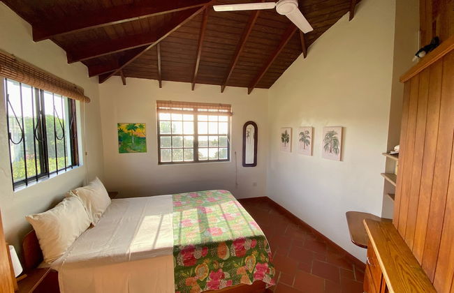 Sea Cliff Eco-Cottages & Gin Distillery - Photo 15