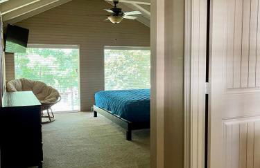 Hideaway - 3 BR Home with PRIVATE POOL on wooded lot - Foto 17