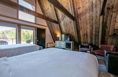 Cove Creek Lodge 201 Poolside Double Queen Fireplace Room - Foto 2