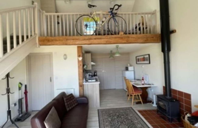 Bike Shed, 1-bed Cottage, Sleeps 2, Pet Friendly - Photo 6