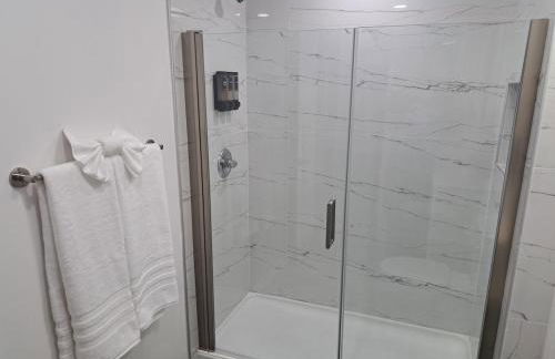 Country Blue Getaway by the Ranch Fields - Foto 12