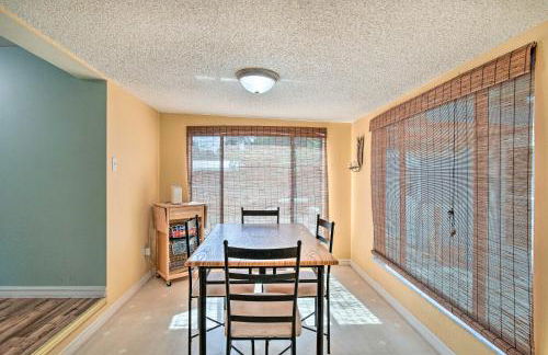 Peaceful Satsuma Escape with Dunns Creek Access - Foto 8