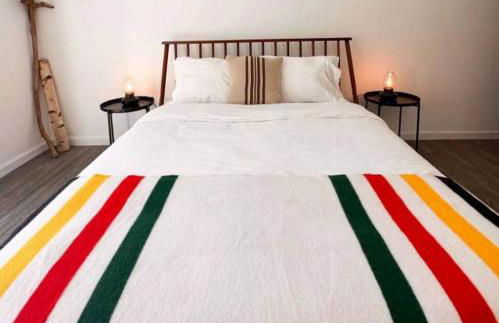 Unique and Private 25ft Waterfall House in Hunter - Foto 47