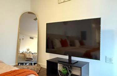 The Hollywood Blvd Loft FREE AND DESIGNATED PARKING - Foto 5