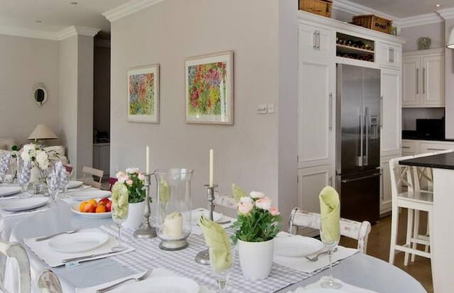 Spacious 7 Bedroom Family Home Barnes - Foto 8