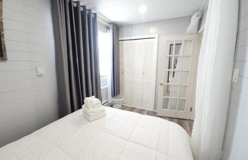 Nestled Away- Comfortable 3BDRM, Central Location - Foto 30