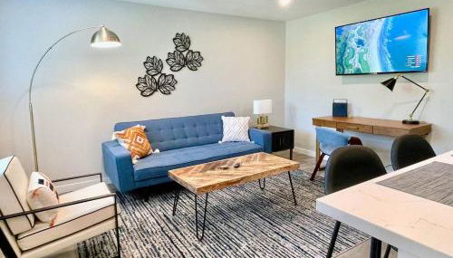 Top Floor-Work Here-Walk Downtown-King Bed - Foto 2