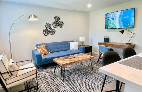 Top Floor-Work Here-Walk Downtown-King Bed - Foto 2