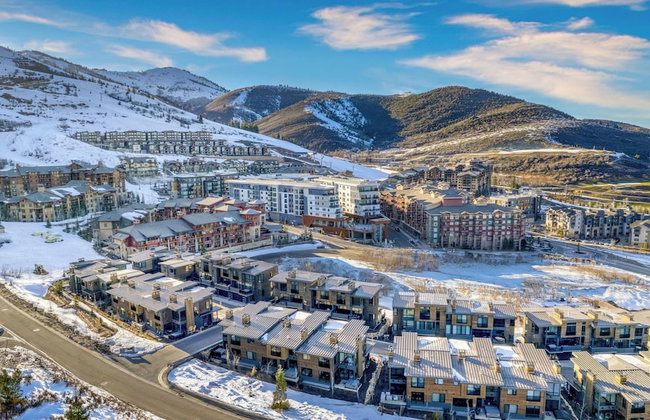 The Ridge at Canyons Village by Avantstay Stunning Slope-side Condo w/ Hot Tub - Foto 91