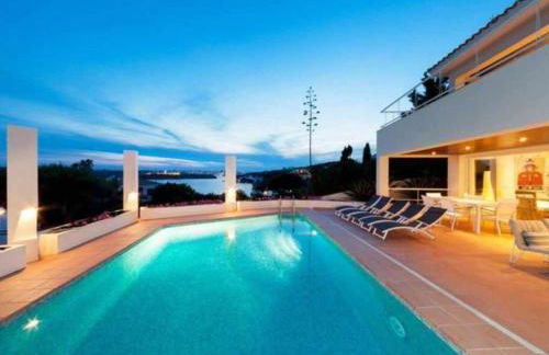 VILLA LANTANA -Vistas únicas al puerto de Mahón - Foto 20