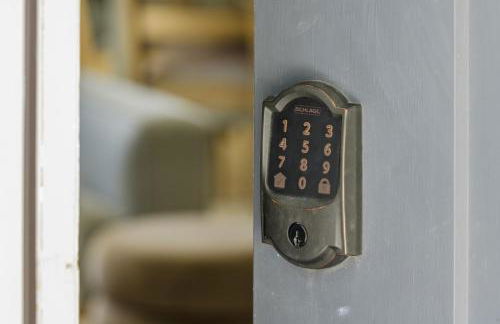 Luxe 4BR Mtn Retreat With Stunning Views Near Ski AndHikes - Foto 44