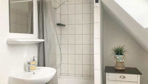 PEARLs - Gemütliches Dachgeschoss-Studio im Zentrum von Kleve - Foto 4, Shower