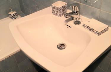 Beachfront Penthouse 3 double bedrooms, 2 bathrooms - Photo 19