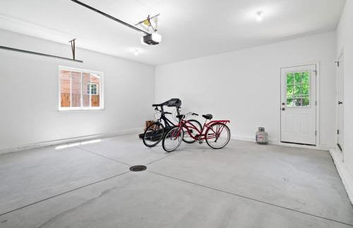 Spacious and Luxury Designed Ranch with Game Room - Foto 62