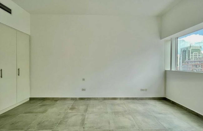 Cozy 1 BHK Apartment in Palette Tower in Tourist Club Area - Photo 4